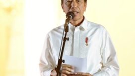 Presiden Joko Widodo menghadiri acara zikir dan doa kebangsaan yang diselenggarakan di halaman Istana Merdeka, Jakarta, pada Kamis, 1 Agustus 2024. Foto: BPMI Setpres/Muchlis Jr