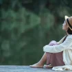 Menjadi seorang introvert bisa menjadi tantangan tersendiri, terutama saat harus berada di keramaian. Situasi semacam itu dapat membuat mereka merasa risih dan cepat lelah