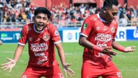 Pertandingan antara Semen Padang dan Dewa United dalam lanjutan Liga 1 Indonesia pada Jumat, 25 Oktober 2024, pukul 15.30 WIB
