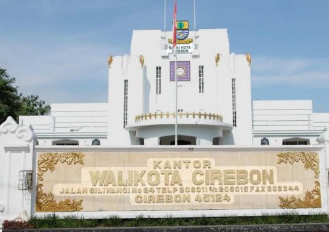 
					Susul Aksi di Pati: Kenaikan PBB di Cirebon Memicu Protes Besar