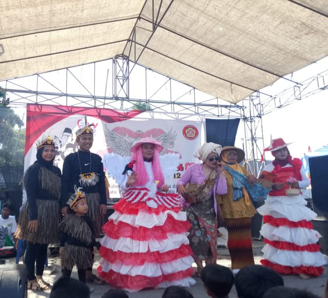 
Semangat Merah Putih di RW 12 Karangsari Neglasari Kota Tangerang