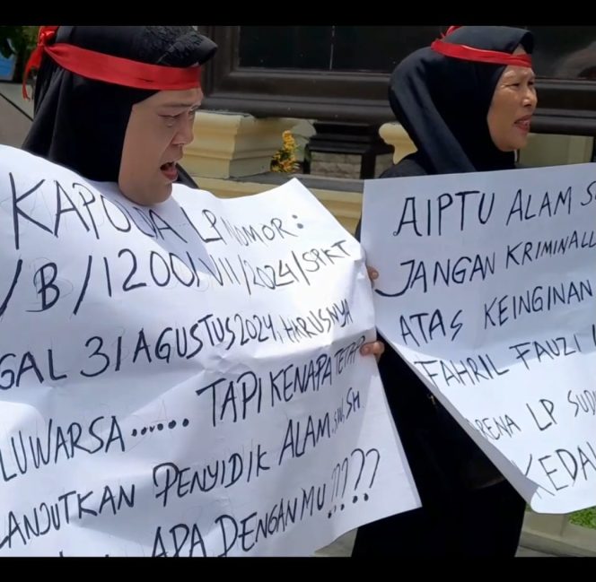 
					Dilaporkan Dugaan Penipuan, Emak emak Demo Klaim Jadi Korban Kriminalisasi Penyidik Polrestabes Medan