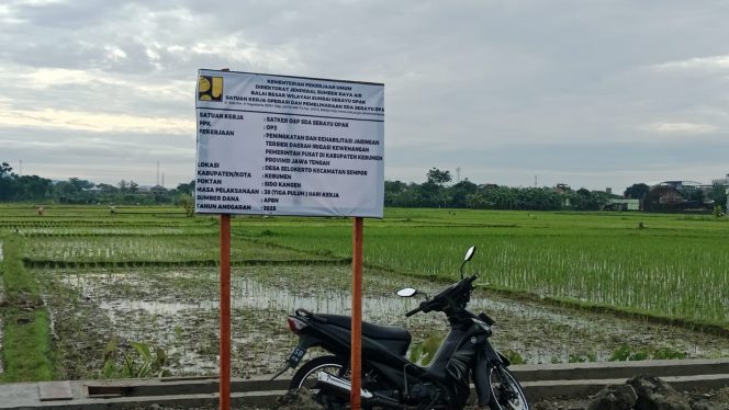 
					DARURAT MUTU IRIGASI KEBUMEN: Proyek Jaringan Tersier Selokerto Diduga Gunakan Puing Bekas, APH Didesak Turun Tangan