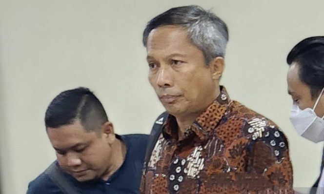 
					Banding, Mantan Sekda & Pj Bupati Cilacap, Awaluddin Muuri, Hukuman Malah Diperberat