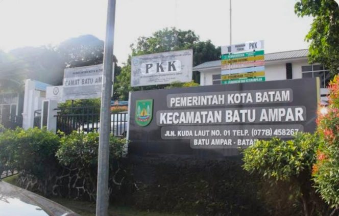 
					Kotak Pandora Anggaran Rp3,3 Miliar Batu Ampar: Menguliti Cacat Logika dan Syahwat ‘Bancakan’ Pejabat Kecamatan