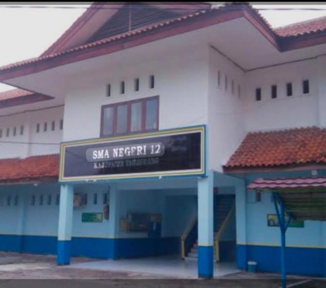 
					Bau Menyengat Anggaran Pendidikan: LMB Desak SMAN 12 Kabupaten Tangerang Bongkar LPJ Dana BOS Senilai Rp9 Miliar!