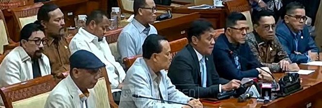 
					DPR – RI SIAP KAWAL TOTAL: Komisi III Desak Polri Usut Tuntas Korupsi Batu Bara Tanpa Pandang Bulu