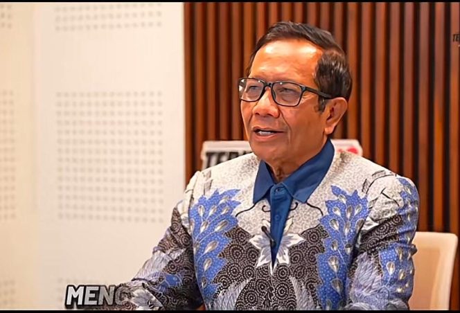
					Prof. Mahfud MD Soroti Kejanggalan Hukum Kasus Eks Jampidsus Febrie Adriansyah: “Mekanisme Ilegal dan Tak Ada di KUHAP”