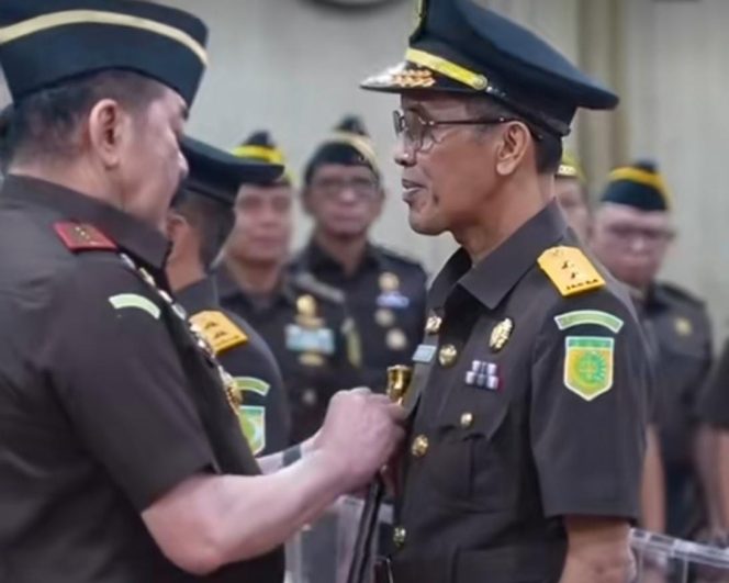 
					Lantik 6 Pejabat Baru, Jaksa Agung Instruktursikan Penanganan Korupsi Tanpa Pandang Bulu dan Bebas Intervensi