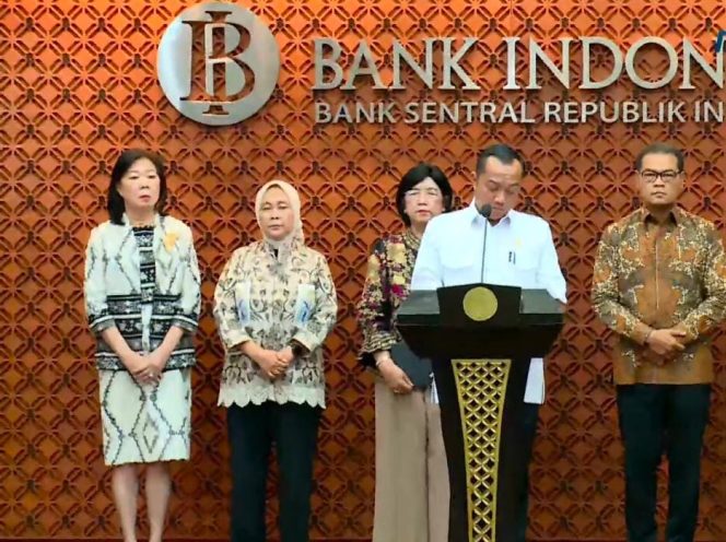 
					Bank Indonesia Umumkan Arah Kebijakan Moneter Terbaru dalam Konferensi Pers Resmi