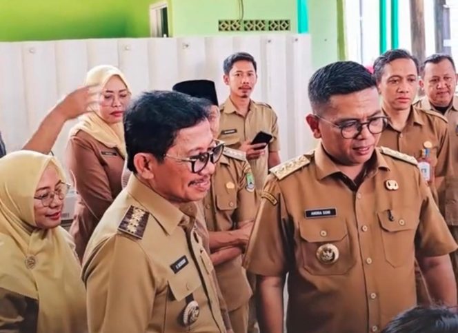 
					Gubernur Banten Tinjau Pelaksanaan Cek Kesehatan Gratis di Paninggilan Ciledug, Kota Tangerang Capai 43% Target