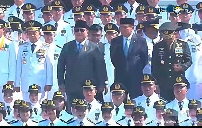 
					Momen Hangat Presiden Prabowo Foto Bersama Lulusan Pamong Praja Muda IPDN 2026 di Jatinangor