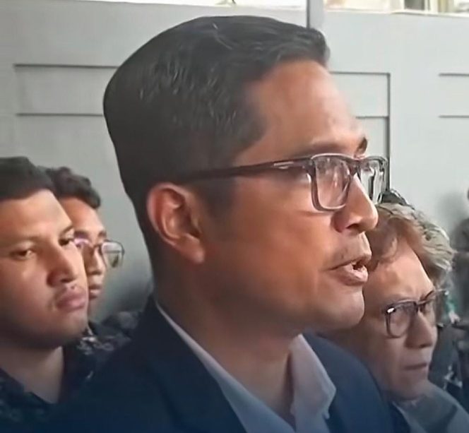 
					Dua Surat Perintah dan Sitaan Rp461 Miliar: Kuasa Hukum Febrie Adriansyah Pertanyakan Keabsahan Penggeledahan Sentul