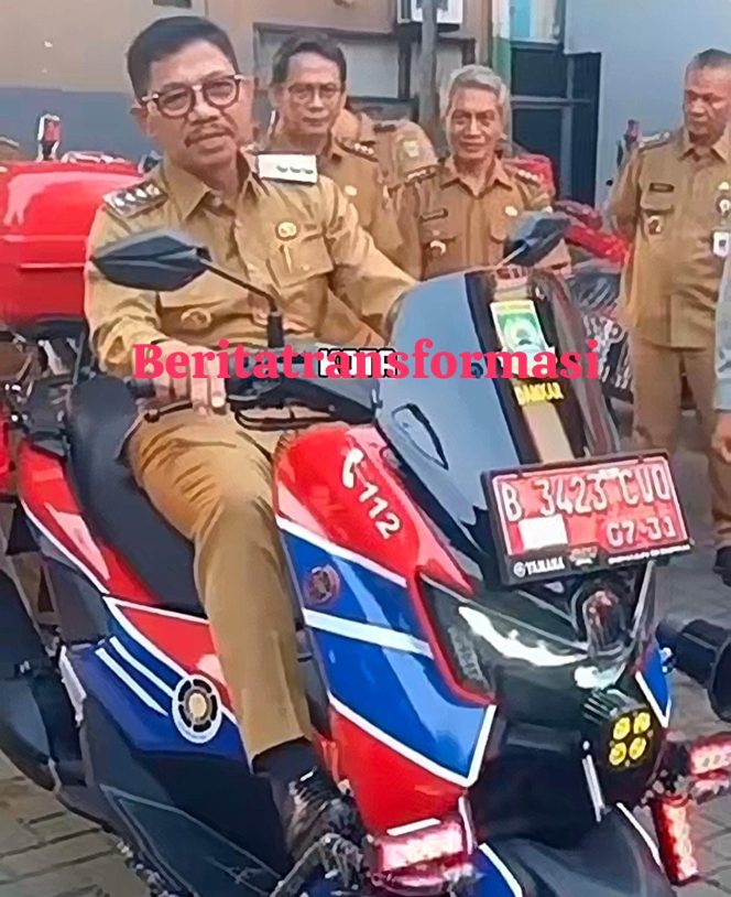 
					Tingkatkan Kesiapsiagaan Bencana, Pemkot Tangerang Salurkan 16 Unit Motor Damkar dan Ratusan APAR ke BPBD