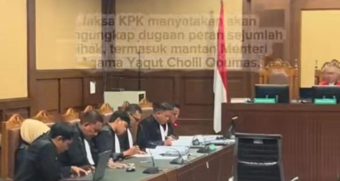 
					Sidang Perdana Skandal Kuota Haji Digelar: KPK Siap Buka-Bukaan Peran Mantan Menag Yaqut