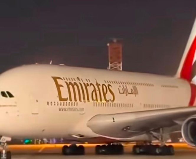 
					Ekspansi Raksasa Udara: Bagaimana Emirates Mendarat di Bandara Soekarno-Hatta