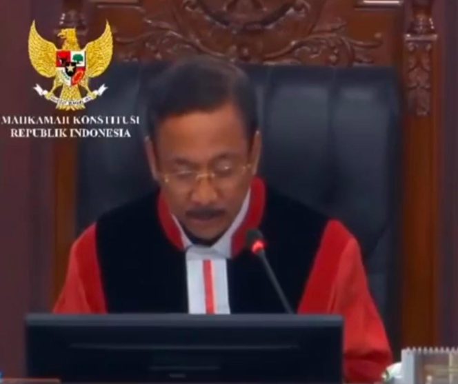 
					MK Tegaskan Delik Penghinaan Presiden Adalah Delik Aduan Absolut: Relawan dan Keluarga Dilarang Buat Laporan Pidana