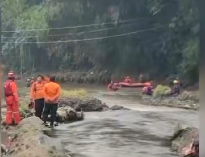 
					ASN Kota Bogor Diduga Hanyut di Sungai Cisadane, Wakil Walikota Pantau Langsung Pencarian Tim SAR