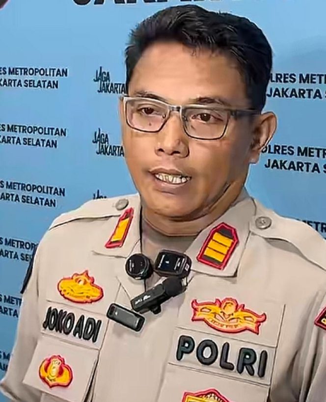 
					Presenter Kondang Ruben Onsu Ditetapkan Sebagai Tersangka Kasus Dugaan Penipuan dan Penggelapan