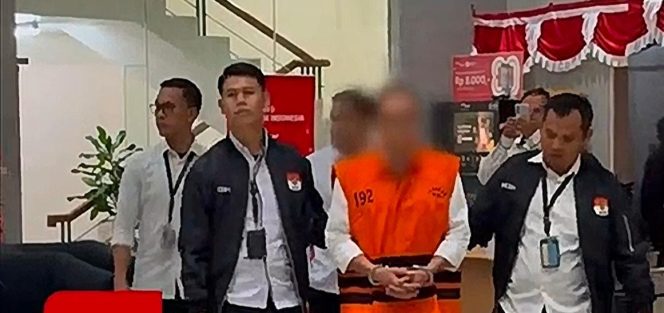 
					Diduga Terima Gratifikasi, Mantan Kepala Kanwil DJP Banten Resmi Ditahan KPK