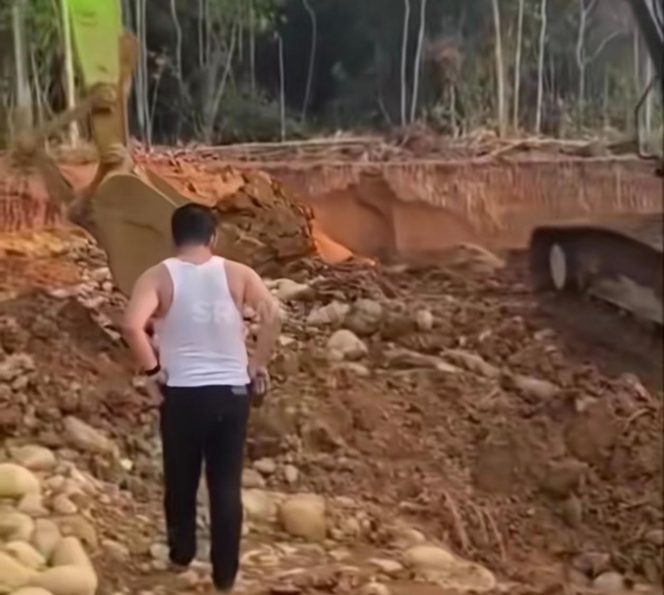 
					Bupati Muratara Sidak PETI di Rawas Ulu: Alat Berat Disita, Aparat Keamanan Ditekan Bertindak