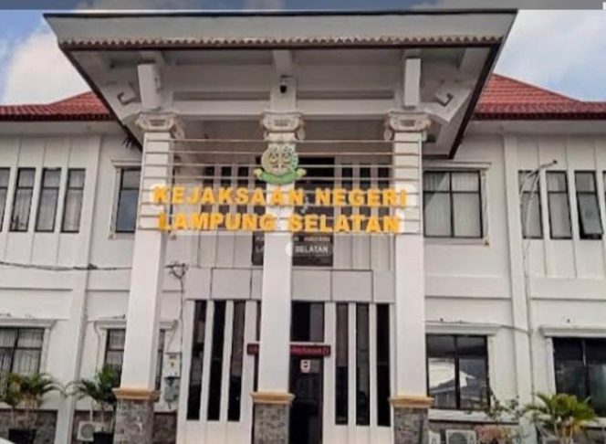 
					Pengusutan Kasus Diskominfo Lampung Selatan: Kejaksaan Belum Tetapkan Tersangka