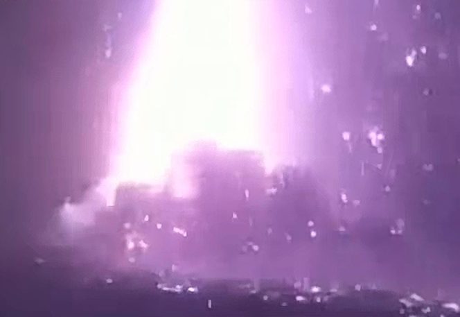 
					Erupsi Anak Krakatau Picu Dentuman dan Getaran di Bandung