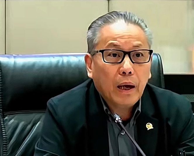 
					DPR Ingatkan BPKP Tak Menerobos Kewenangan BPK: Ancaman Pemangkasan Anggaran Mengemuka