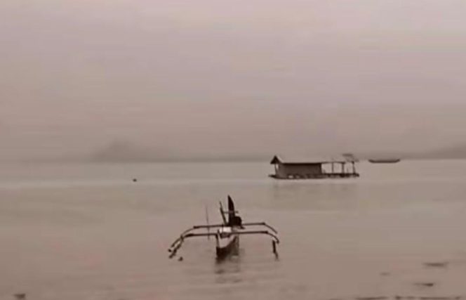 
					Gunung Anak Krakatau Erupsi Semburkan Lava Pijar, Warga Pesisir Banten dan Lampung Diimbau Waspada