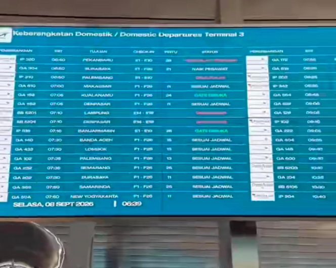
					Operasional Bandara Soekarno-Hatta Mulai Dibuka Bertahap, 324 Penerbangan Berhasil Mengudara