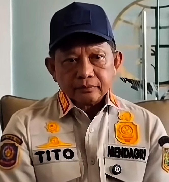 
					Mendagri Tito Karnavian Siap Pasang Badan Diterbitkannya Perkada Bencana di Tapanuli Tengah