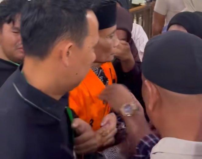 
					Bupati Nonaktif Ade Kuswara dan Ayahnya Divonis Bersalah dalam Kasus Korupsi, Wajib Bayar Uang Pengganti Miliaran Rupiah