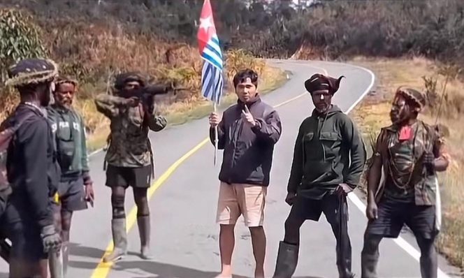
					TPNPB Klaim Penembakan Sopir di Jalur Trans Wamena-Nduga, Keluarkan Ultimatum untuk Pendatang