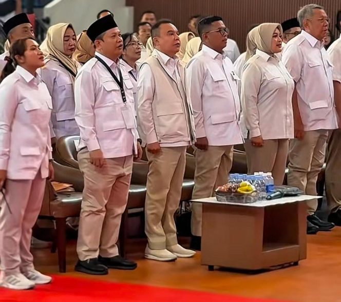 
					Konsolidasi Politik Tangerang: Sufmi Dasco Pimpin Pelantikan Pengurus Gerindra Se-Kota Tangerang