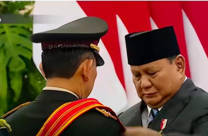 
					Presiden Prabowo Anugerahkan Bintang Mahaputera kepada Jenderal Pol Listyo Sigit