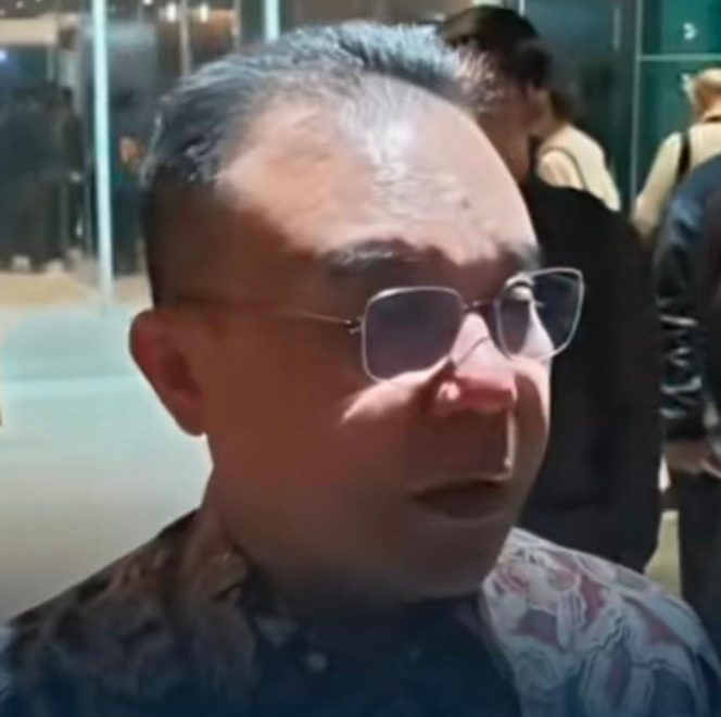 
					Gugatan Syarat Pendidikan Gibran Ditolak, DPR Deklarasikan Hormati Putusan MK