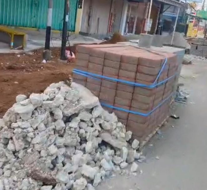 
					Proyek Rp33 Miliar DPUPR Banten di Serpong Amburadul, Keselamatan Pengendara Dipertaruhkan