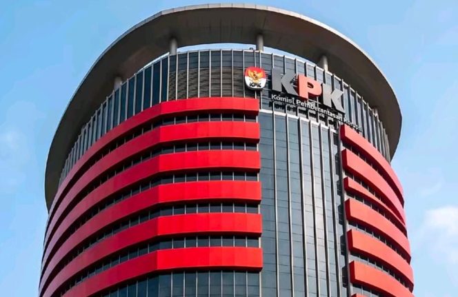 
					Geledah Dinkes Kota Madiun, KPK Sita Uang Tunai dan Dokumen Kasus Dugaan Gratifikasi & TPPU