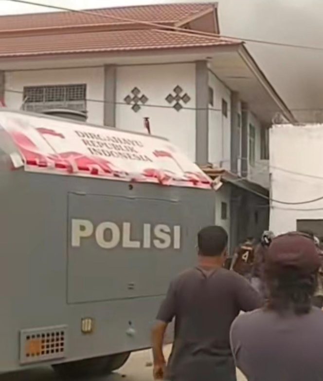 
					Lapas Kelas IIB Merauke Diduga Dibakar Napi Usai Razia, Polisi Turun Tangan