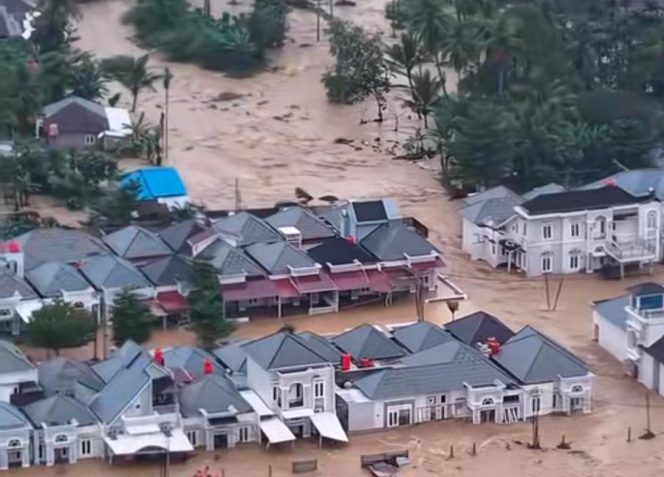
					PADANG DIHANTAM BANJIR BANDANG: Warga Diimbau Waspada Lanjutan Hujan Deras