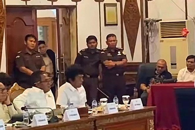 
					Buntut Pemblokiran 5.506 Sertifikat Tanah Warga Jambi, Adian Napitupulu Desak Kejati dan Polda Tangkap Oknum BPN