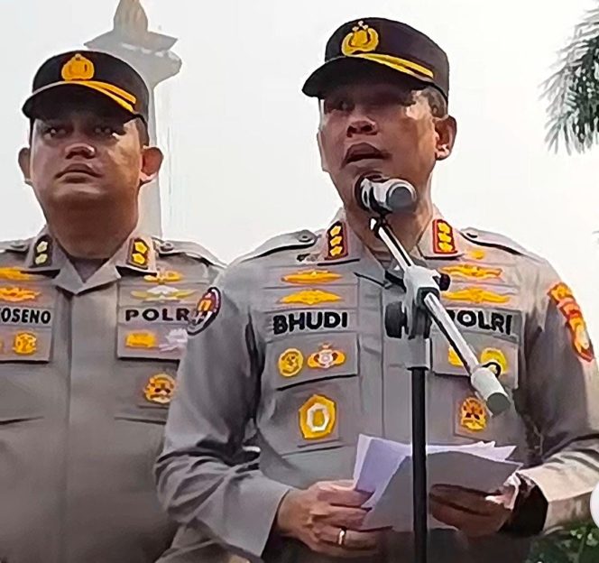 
					Puluhan Elemen Gelar Aksi Demonstrasi di Jakarta,, Polda Metro Jaya Imbau Kesadaran Prosedur Perizinan