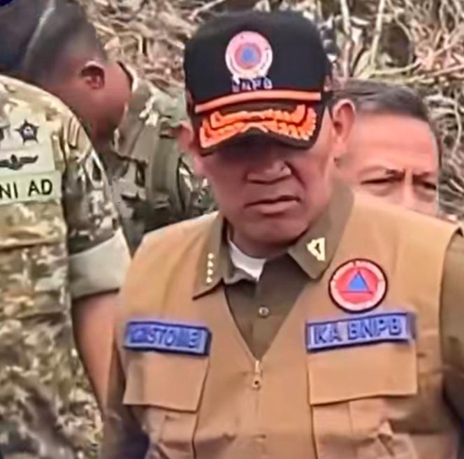 
					Cegah Kebakaran Meluas, Kepala BNPB Tinjau Langsung Lokasi Karhutla di Banjarbaru