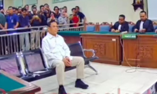 
					Divonis 8,5 Tahun dan Denda Rp300 Juta, Bupati Pati Nonaktif Sudewo Terbukti Korupsi