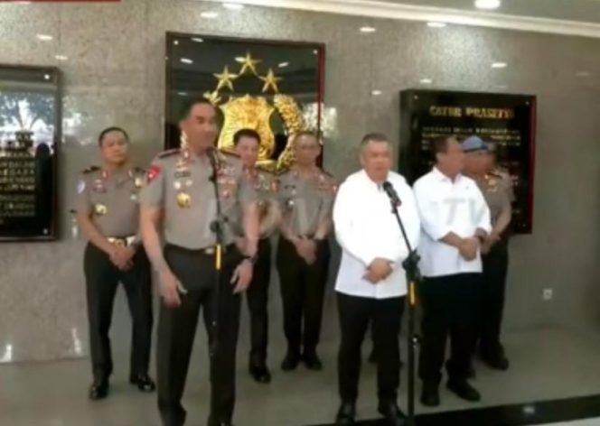 
					Sinergi Kemenhub dan Polri: Siapkan Strategi Pengamanan Jalur Transportasi Menyambut Nataru dan Lebaran