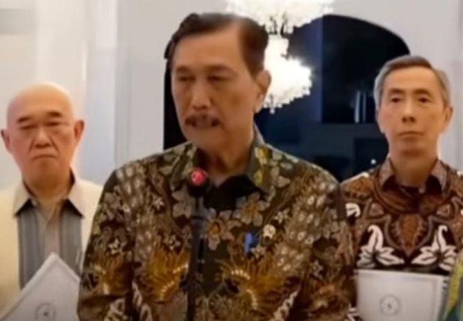 
					Soroti Usulan Redefinisi Korupsi Luhut Binsar Pandjaitan, Publik Melayangkan Kritik Pedas