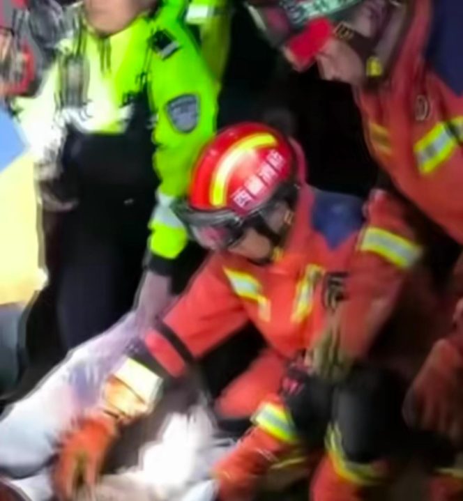 
					Gempa Magnitudo 7,0 Guncang Tibet: 16 Orang Tewas dan Ratusan Rumah Hancur
