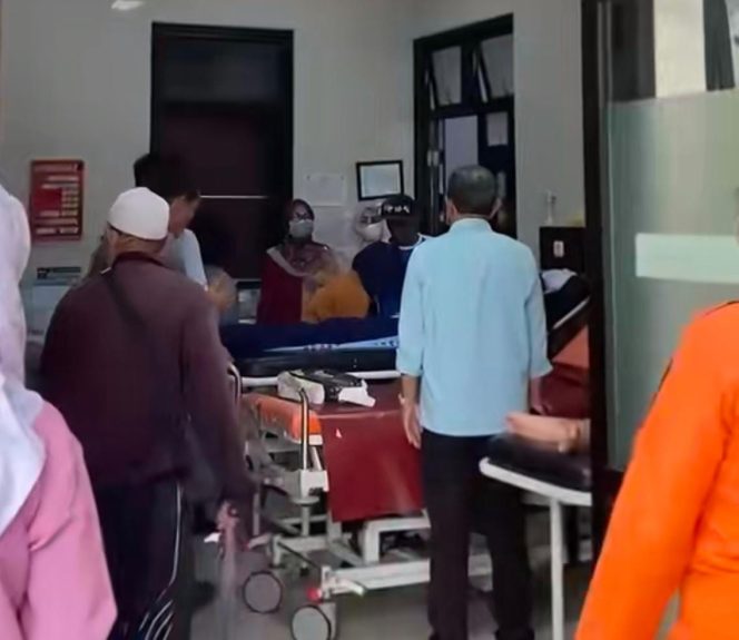 
					Ratusan Siswa SMP di Bogor Keracunan Massal Usai Santap MBG